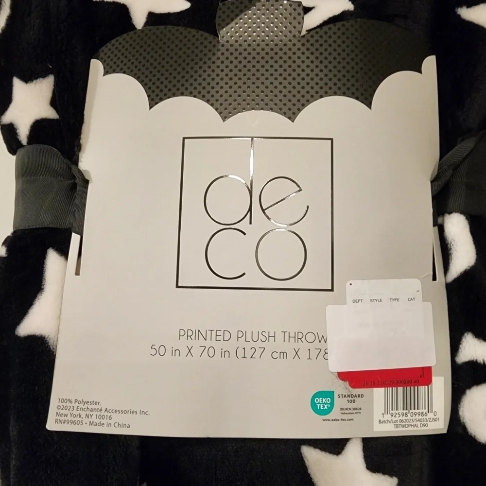 DECO Black and White Ouija Themed Halloween Thick Plush Throw 50 x 70